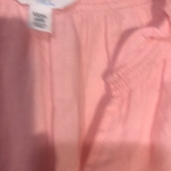 Plus size Ruffle Tank top - Picture 2 of 3